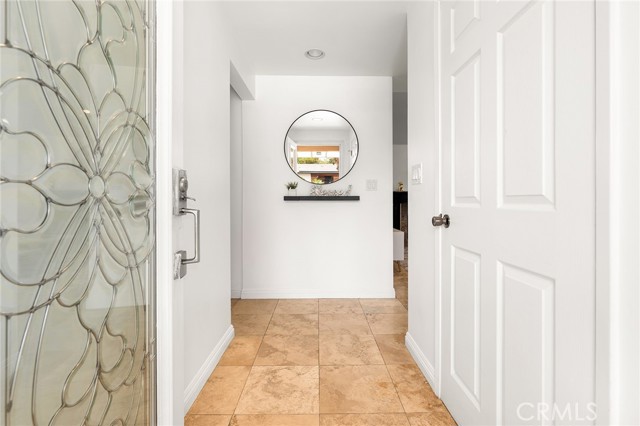 Detail Gallery Image 22 of 27 For 20300 Oxnard, Woodland Hills,  CA 91367 - 3 Beds | 2 Baths