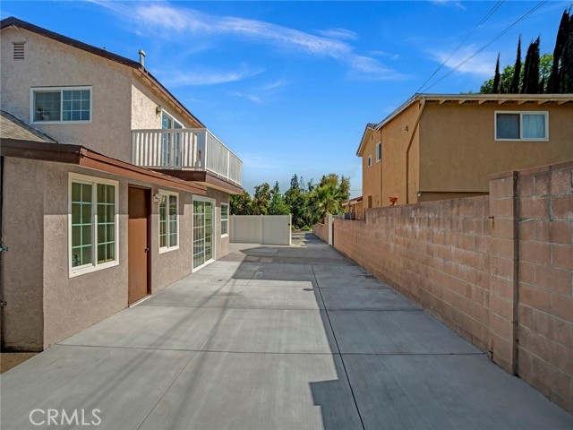 17425 Los Alimos Street, Granada Hills CA: https://media.crmls.org/medias/82b9072d-4806-4994-bc19-e8ba1bae2ff3.jpg