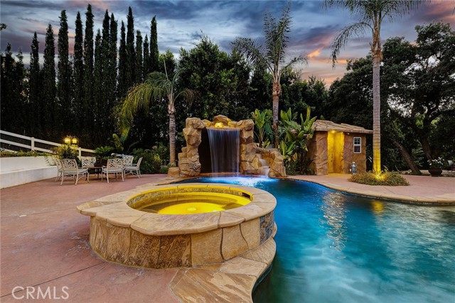 33 Sage Lane, Bell Canyon CA: https://media.crmls.org/medias/82ba11c2-a4a0-44b3-b050-24d54f66ed7a.jpg