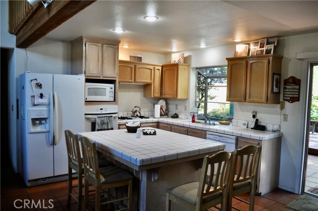 Detail Gallery Image 16 of 41 For 53210 Meadow Ranch Rd, North Fork,  CA 93643 - 3 Beds | 3/1 Baths