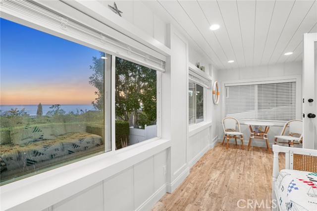 2915 Rounsevel, Laguna Beach CA: https://media.crmls.org/medias/82bb1d19-61de-49a3-8636-785bf8cb31ef.jpg