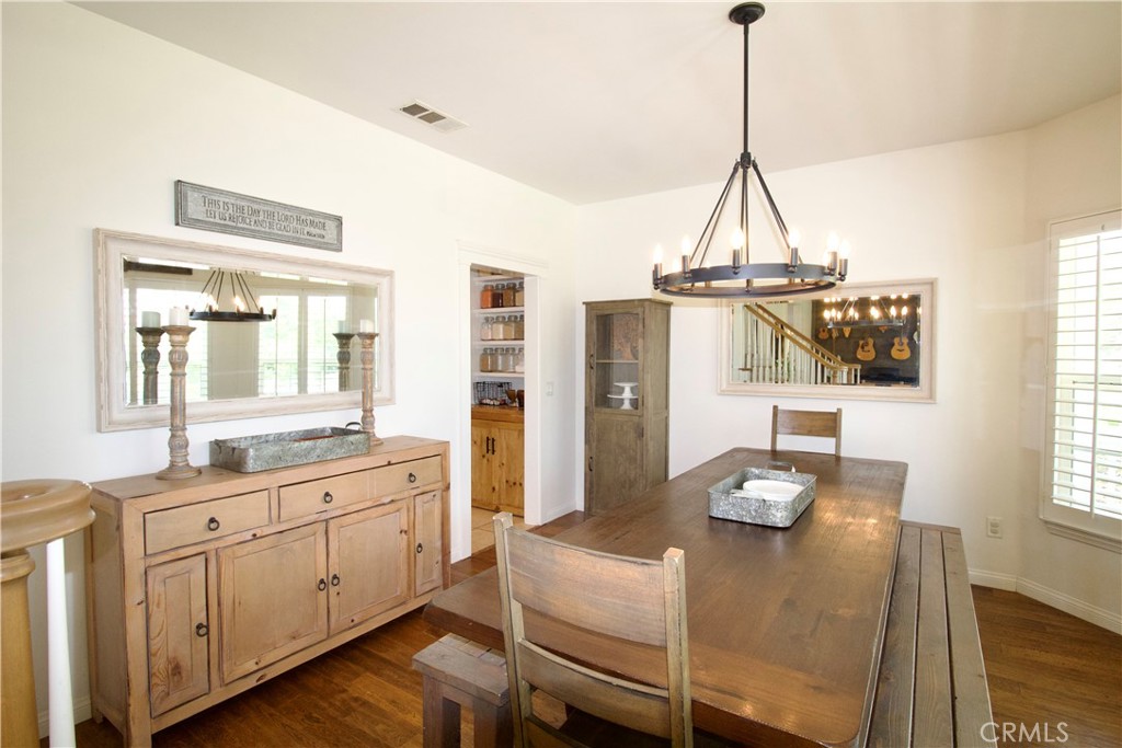 MLS #OC25090565 image #15