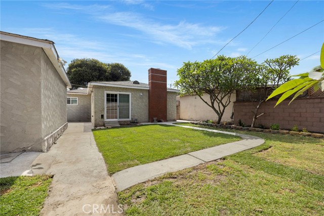 2871 Adriatic Avenue, Long Beach CA: https://media.crmls.org/medias/82bdf4de-5fd8-44ba-bd22-a6bbc0ce2c9a.jpg