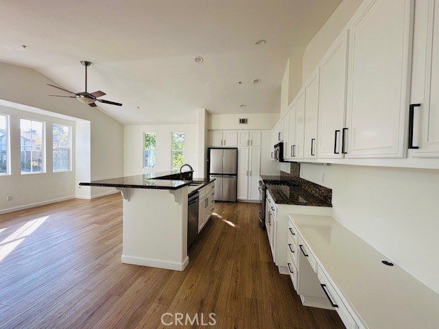 Detail Gallery Image 14 of 71 For 14 Tuberose, Ladera Ranch,  CA 92694 - 2 Beds | 2 Baths