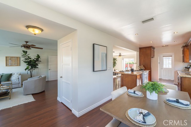 Detail Gallery Image 9 of 43 For 4333 Palo Verde, Lakewood,  CA 90713 - 3 Beds | 2 Baths