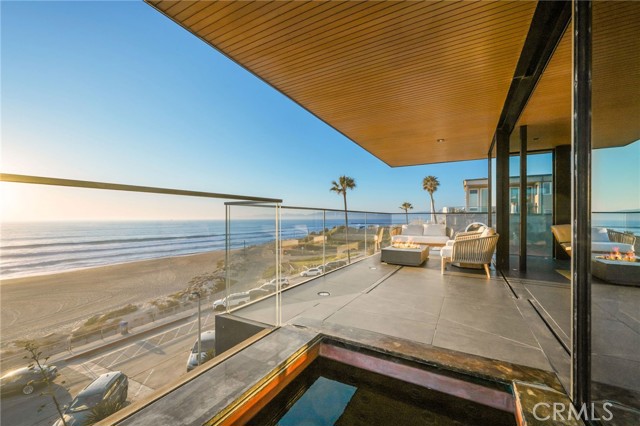 4320 The Strand, Manhattan Beach CA: https://media.crmls.org/medias/82be3a87-4c17-4e52-9759-100839b2d40f.jpg