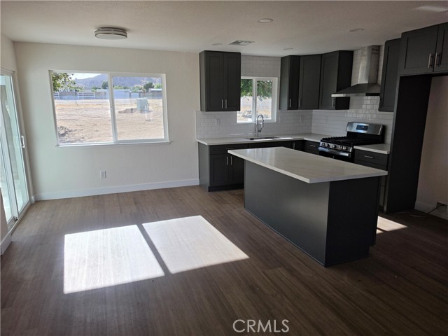 3 Bed Home for Sale in Lake Los Angeles, California