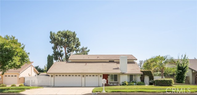 9453 Alta Loma Dr, Rancho Cucamonga, CA 91701