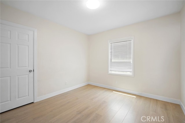 8302 Webb Avenue, Sun Valley CA: https://media.crmls.org/medias/82c1363f-d393-4148-87ec-79a9a517696e.jpg