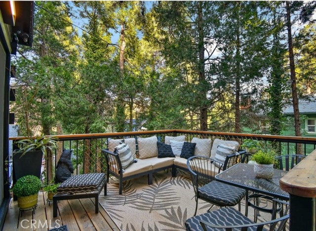 Detail Gallery Image 3 of 16 For 638 Rose Hill, Crestline,  CA 92325 - 1 Beds | 1 Baths