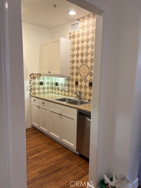 Detail Gallery Image 5 of 14 For 3429 Watermarke Pl, Irvine,  CA 92612 - 1 Beds | 1 Baths