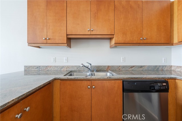 435 W Center Street, Anaheim CA: https://media.crmls.org/medias/82c3abf5-6f60-405a-98ca-138e45b6277c.jpg