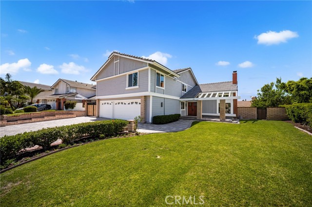 719 S Goldfinch Way, Anaheim Hills CA: https://media.crmls.org/medias/82c483e1-2b0d-420f-876b-824586221b10.jpg