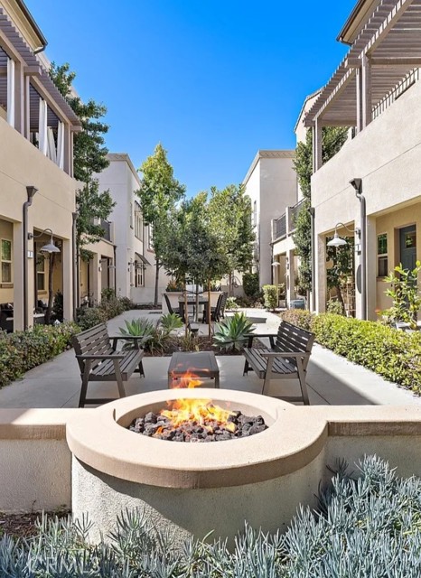 Detail Gallery Image 4 of 6 For 21 Higo, Rancho Mission Viejo,  CA 92694 - 2 Beds | 2/1 Baths