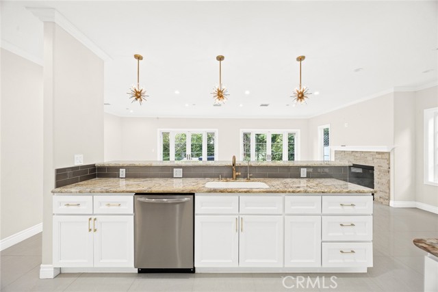 416 N Altura Road, Arcadia CA: https://media.crmls.org/medias/82c7937a-7ee1-4f19-9724-27cb550d0bd8.jpg