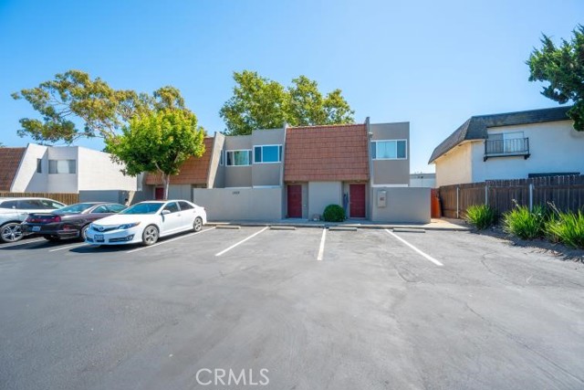 1527 Royal Way, San Luis Obispo, California 93405, ,Residential Income,For Sale,1527 Royal Way,CRPI24219494