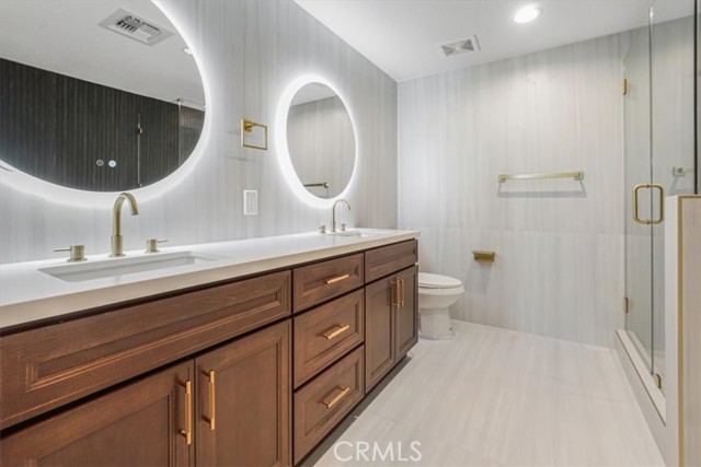 3131 Michelson Drive, Irvine CA: https://media.crmls.org/medias/82c9e4e7-a96a-4659-b8eb-ab1fd79d290d.jpg