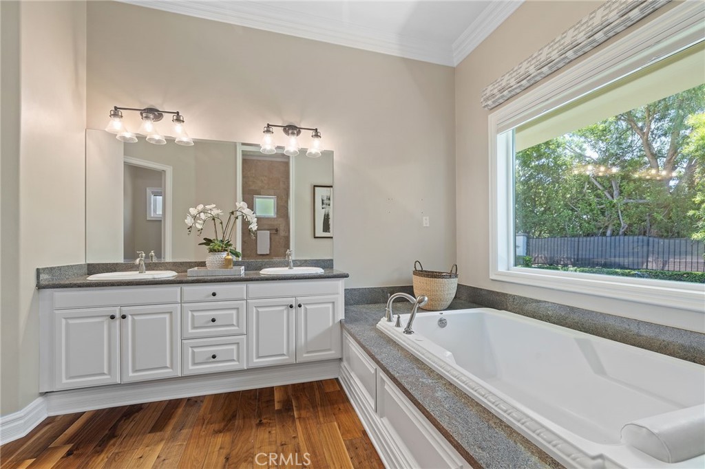 82ca1181 009d 423e 941b 2649a38b391d