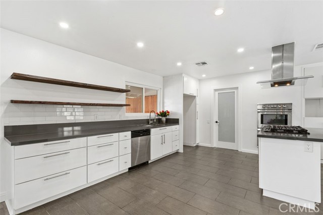 Detail Gallery Image 17 of 41 For 25240 Pico Vista Way, Moreno Valley,  CA 92557 - 5 Beds | 4 Baths