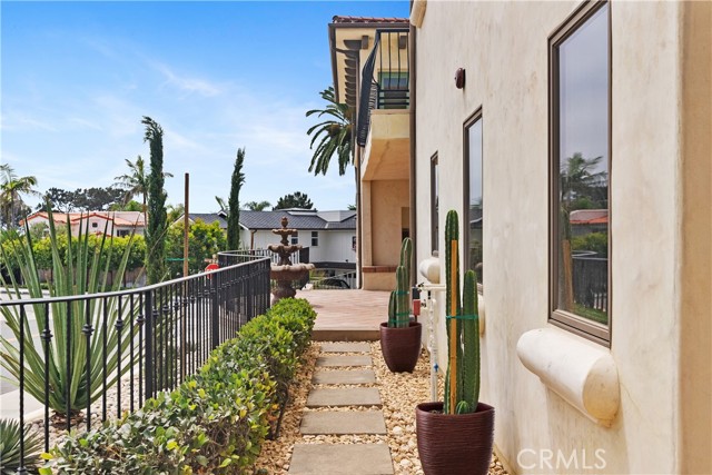 1699 Calle De Los Alamos, San Clemente CA: https://media.crmls.org/medias/82cbad32-adfa-4f35-96f2-8763fbaf309a.jpg