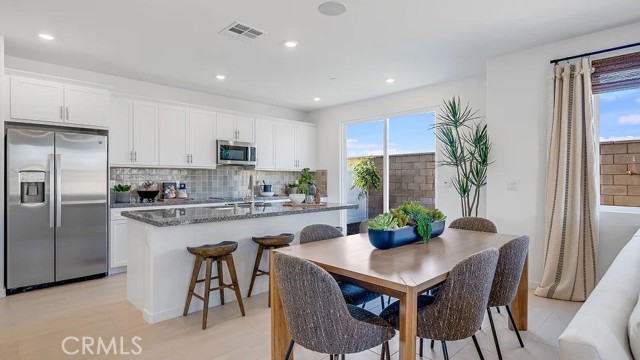 Detail Gallery Image 2 of 17 For 3221 Silo Paseo, Ontario,  CA 91761 - 3 Beds | 2/1 Baths