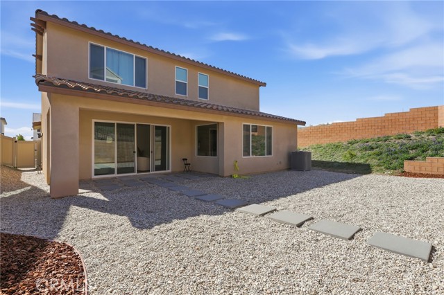 Detail Gallery Image 38 of 48 For 18181 Outlook, Canyon Country,  CA 91350 - 4 Beds | 3 Baths