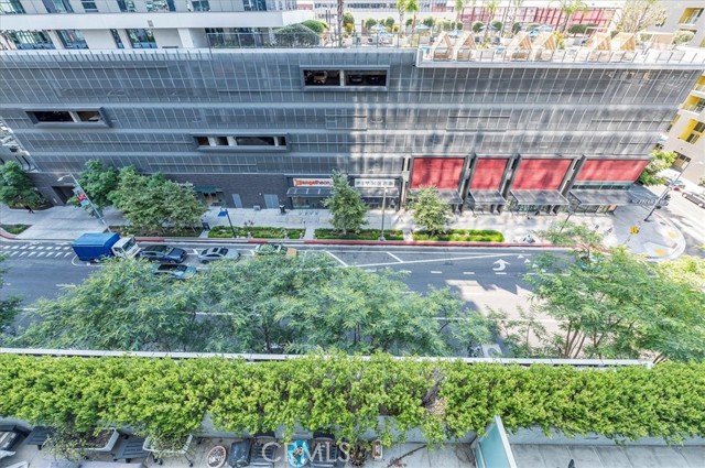Detail Gallery Image 8 of 26 For 1155 S Grand Ave #811,  Los Angeles,  CA 90015 - 1 Beds | 1 Baths