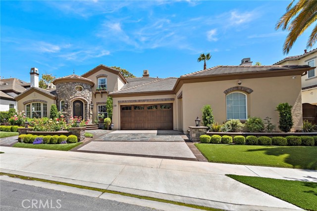 10 Corte Vizcaya, San Clemente CA: https://media.crmls.org/medias/82cdbc3c-821f-4c84-89f8-5a8a83eac8db.jpg