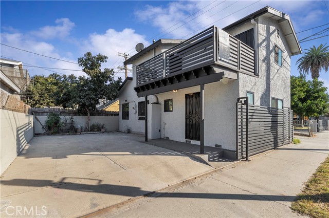 Detail Gallery Image 1 of 24 For 3814 S Normandie Ave, Los Angeles,  CA 90037 - 3 Beds | 2 Baths