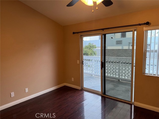 13054 Sycamore Village Dr., Norwalk CA: https://media.crmls.org/medias/82ce6d78-0d57-4938-ba4e-f3fde663b116.jpg