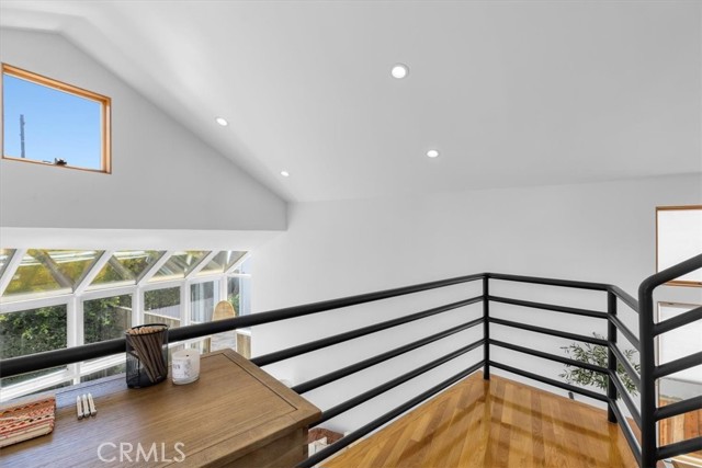 Detail Gallery Image 25 of 64 For 2704 Laurel Ave, Manhattan Beach,  CA 90266 - 4 Beds | 4 Baths