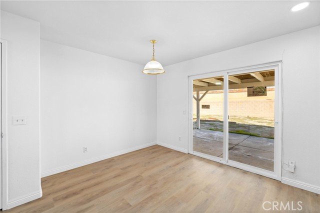 Detail Gallery Image 14 of 26 For 555 Koufax Dr, Lancaster,  CA 93535 - 3 Beds | 2 Baths