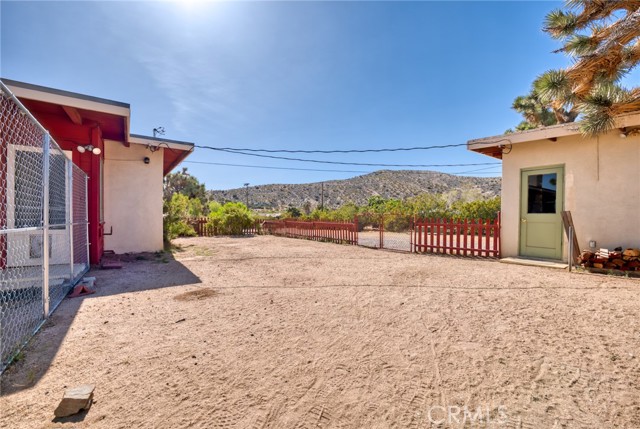 Detail Gallery Image 17 of 24 For 7820 Valley Vista Ave, Yucca Valley,  CA 92284 - 2 Beds | 1 Baths