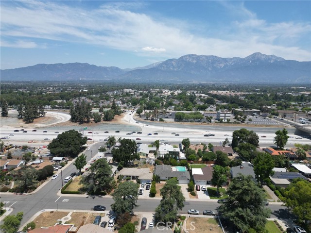 319 E Deodar Street, Ontario CA: https://media.crmls.org/medias/82cf5f68-aa3a-461d-a4be-b83cf4de3e01.jpg