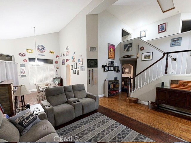 Detail Gallery Image 3 of 31 For 39147 via Pamplona, Murrieta,  CA 92563 - 4 Beds | 2/1 Baths