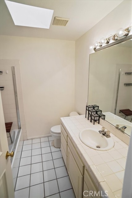 Detail Gallery Image 14 of 17 For 93 N Dewey, Newbury Park,  CA 91320 - 4 Beds | 2/1 Baths