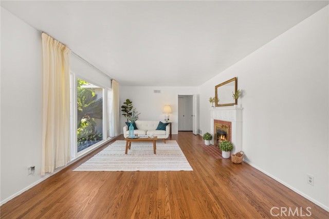 Detail Gallery Image 6 of 47 For 1424 E Vine Ave, West Covina,  CA 91791 - 4 Beds | 2/1 Baths