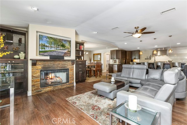 Detail Gallery Image 11 of 33 For 3165 Bermuda Dr, Costa Mesa,  CA 92626 - 3 Beds | 2 Baths