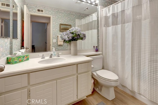 Detail Gallery Image 17 of 28 For 70 Lehigh Aisle, Irvine,  CA 92612 - 3 Beds | 3 Baths