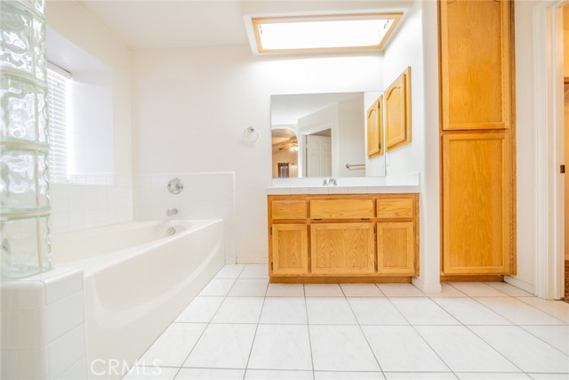 Detail Gallery Image 14 of 30 For 15225 Ash St, Hesperia,  CA 92345 - 3 Beds | 2 Baths