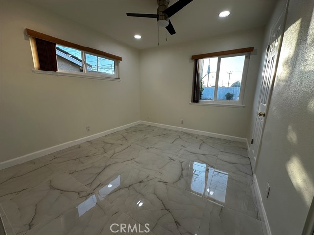 Detail Gallery Image 11 of 29 For 17475 Santa Lucia, Fountain Valley,  CA 92708 - 5 Beds | 3 Baths