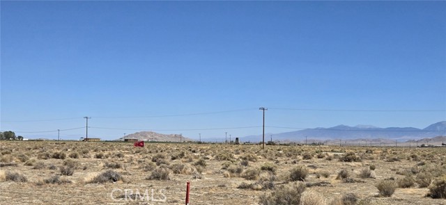 10900 Avenue H, Lancaster CA: https://media.crmls.org/medias/82d34622-44ad-4673-bdd2-c4d9ffe3954e.jpg