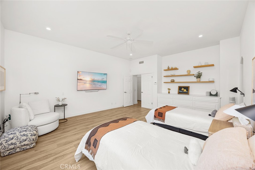 MLS #WS25257279 image #30