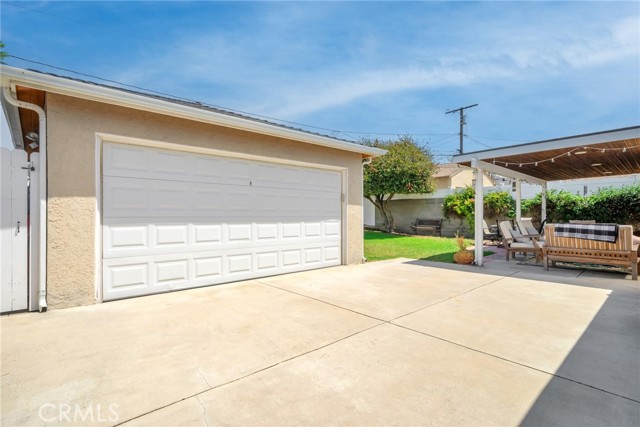 2922 Perkins Lane, Redondo Beach, California 90278, 3 Bedrooms Bedrooms, ,1 BathroomBathrooms,Residential,Sold,Perkins,SB22186949