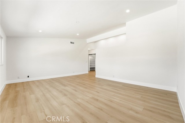 Detail Gallery Image 21 of 38 For 4171 Blackfin, Irvine,  CA 92620 - 4 Beds | 2/1 Baths