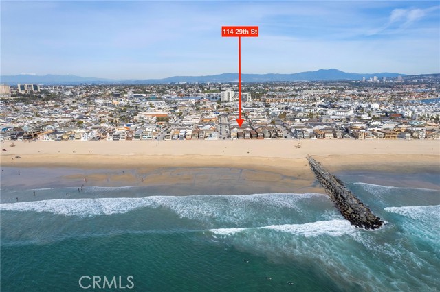 114 1/2 29TH, Newport Beach CA: https://media.crmls.org/medias/82d467a1-bb8a-4994-920e-91048a03dc39.jpg