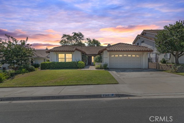 Detail Gallery Image 1 of 1 For 1161 Columbus Way, Vista,  CA 92081 - 3 Beds | 2 Baths