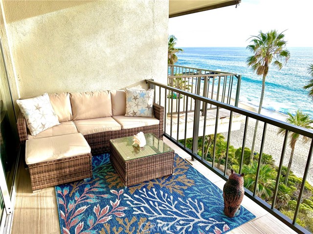 Detail Gallery Image 4 of 24 For 31423 Coast #37,  Laguna Beach,  CA 92651 - 2 Beds | 2 Baths