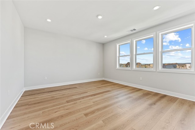 Detail Gallery Image 42 of 56 For 209 Stage, Irvine,  CA 92618 - 5 Beds | 5 Baths