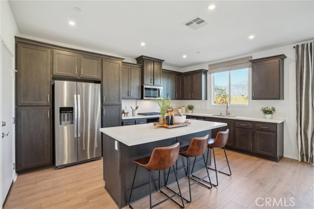 Detail Gallery Image 12 of 34 For 129 via Palermo, Cathedral City,  CA 92234 - 4 Beds | 3 Baths